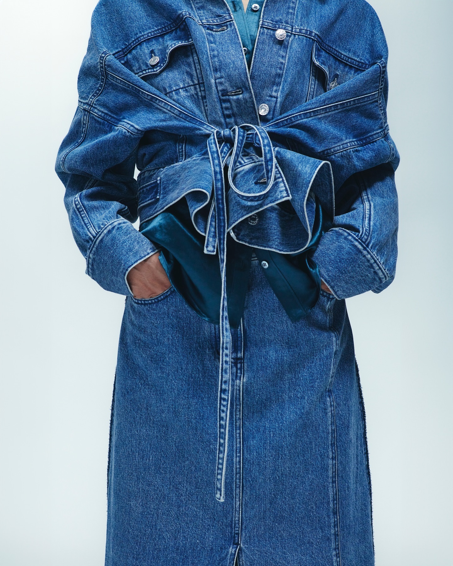 Trapeze Light Denim Dress - 11