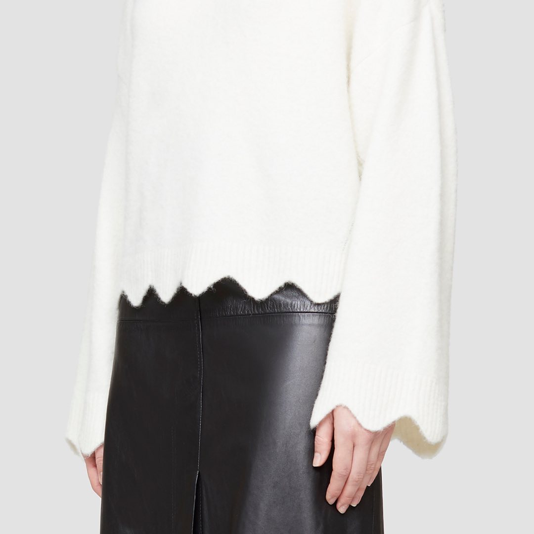 Ribbed V-Neck Jumper - 6