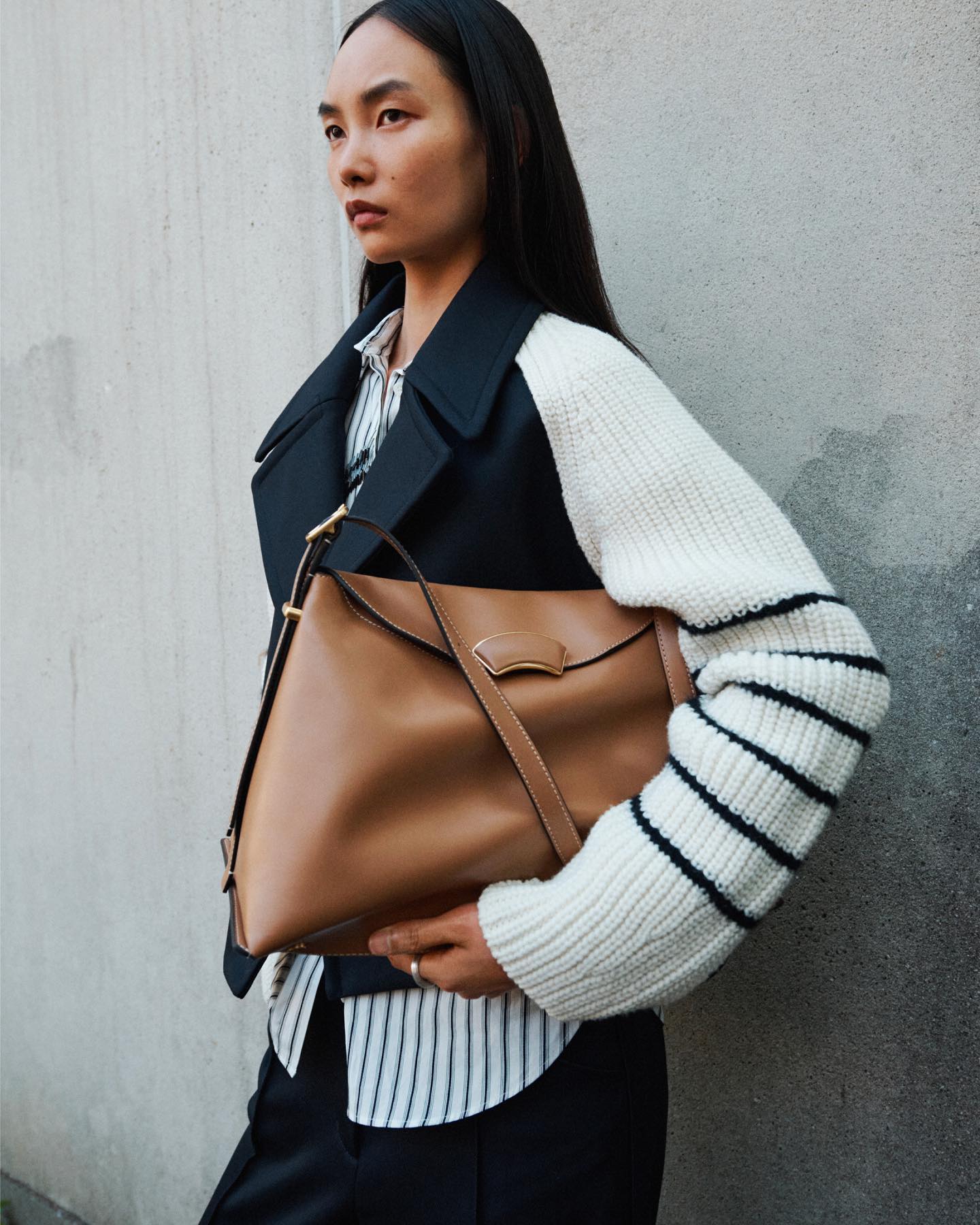 ID Soft Shoulder Bag - 8
