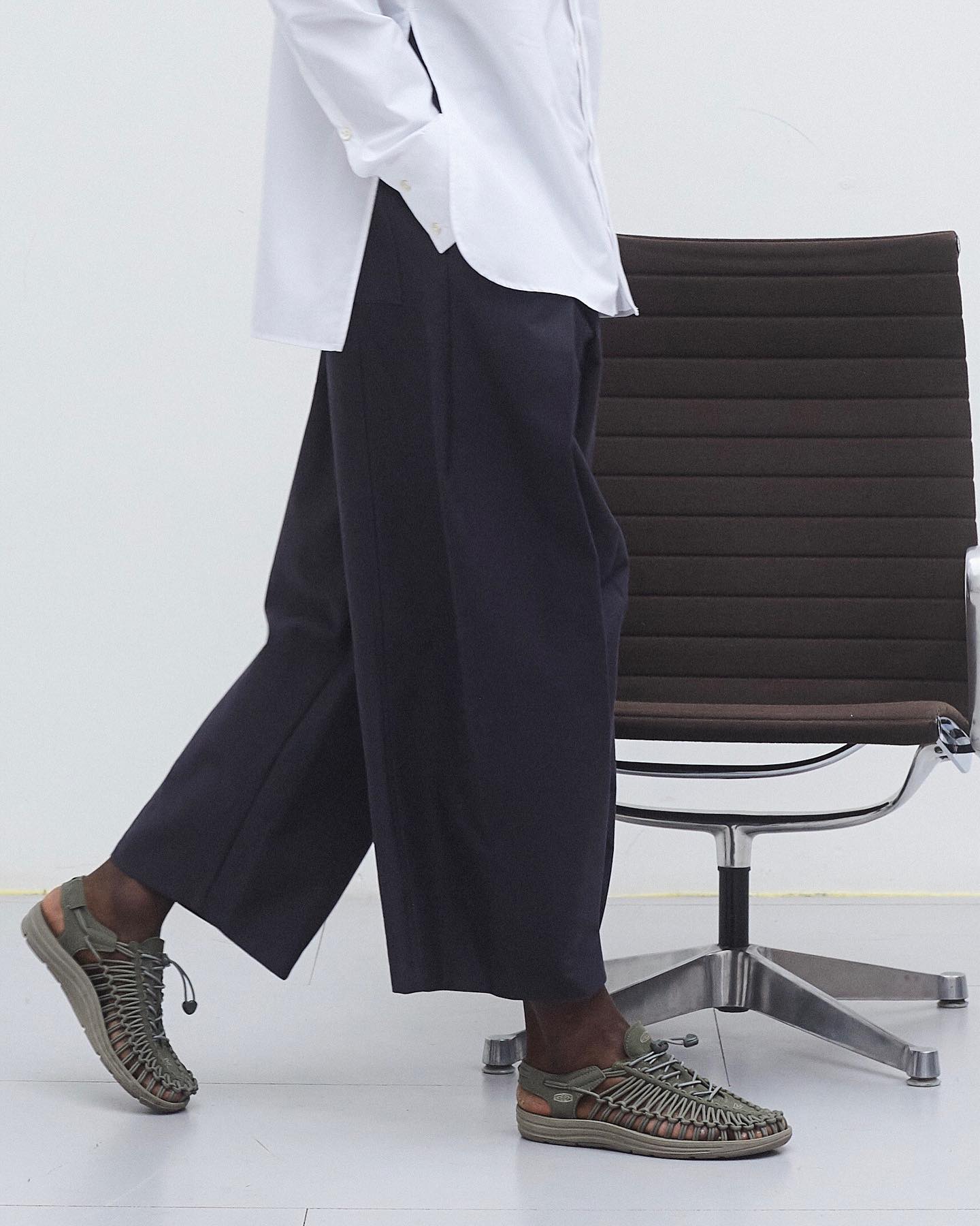 Box Pleat Trouser - Navy - 5