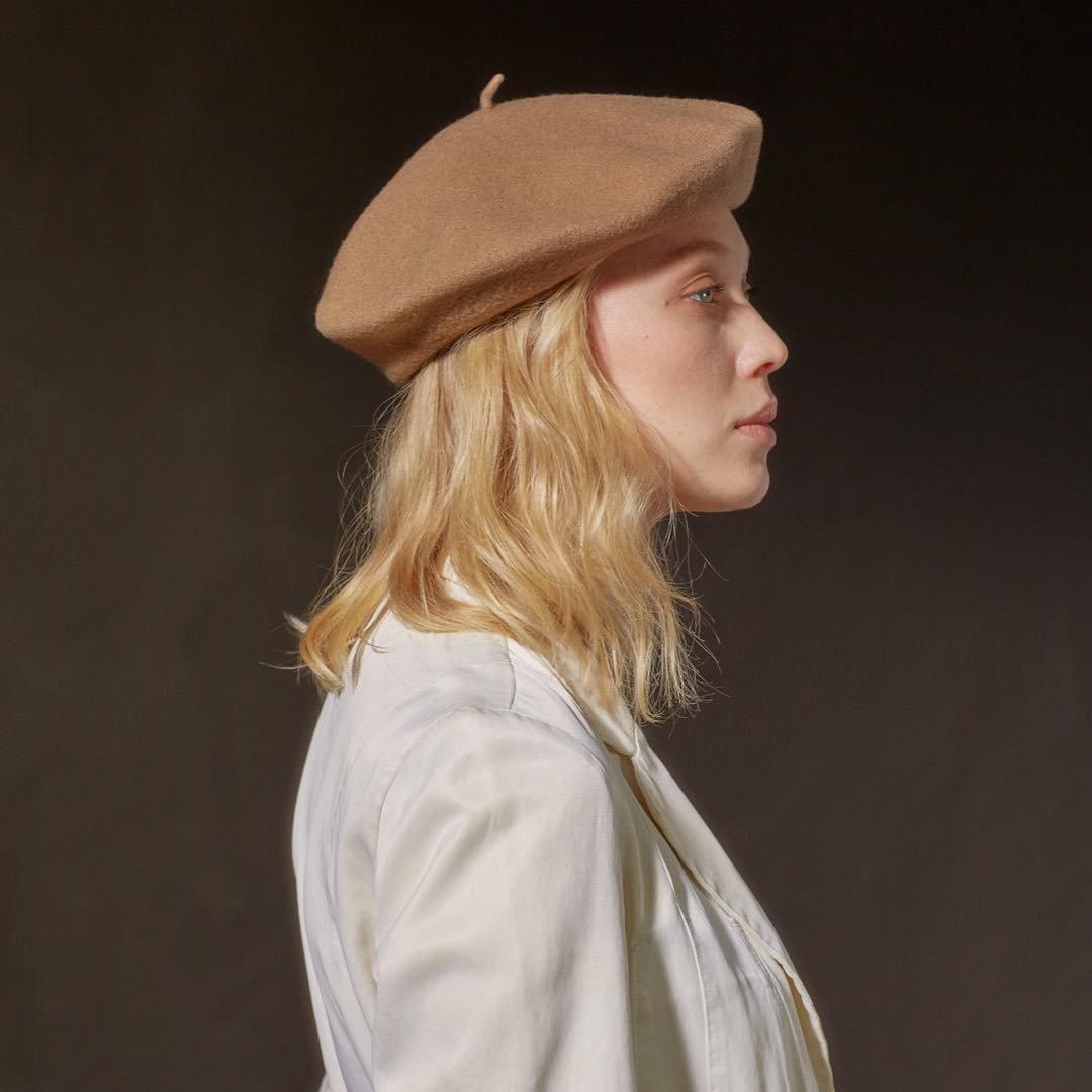 Crown Hat in Taupe Wool - 11
