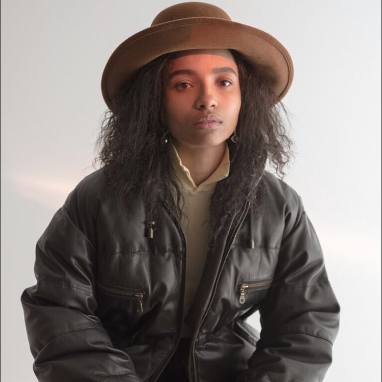 Crown Hat in Taupe Wool - 6