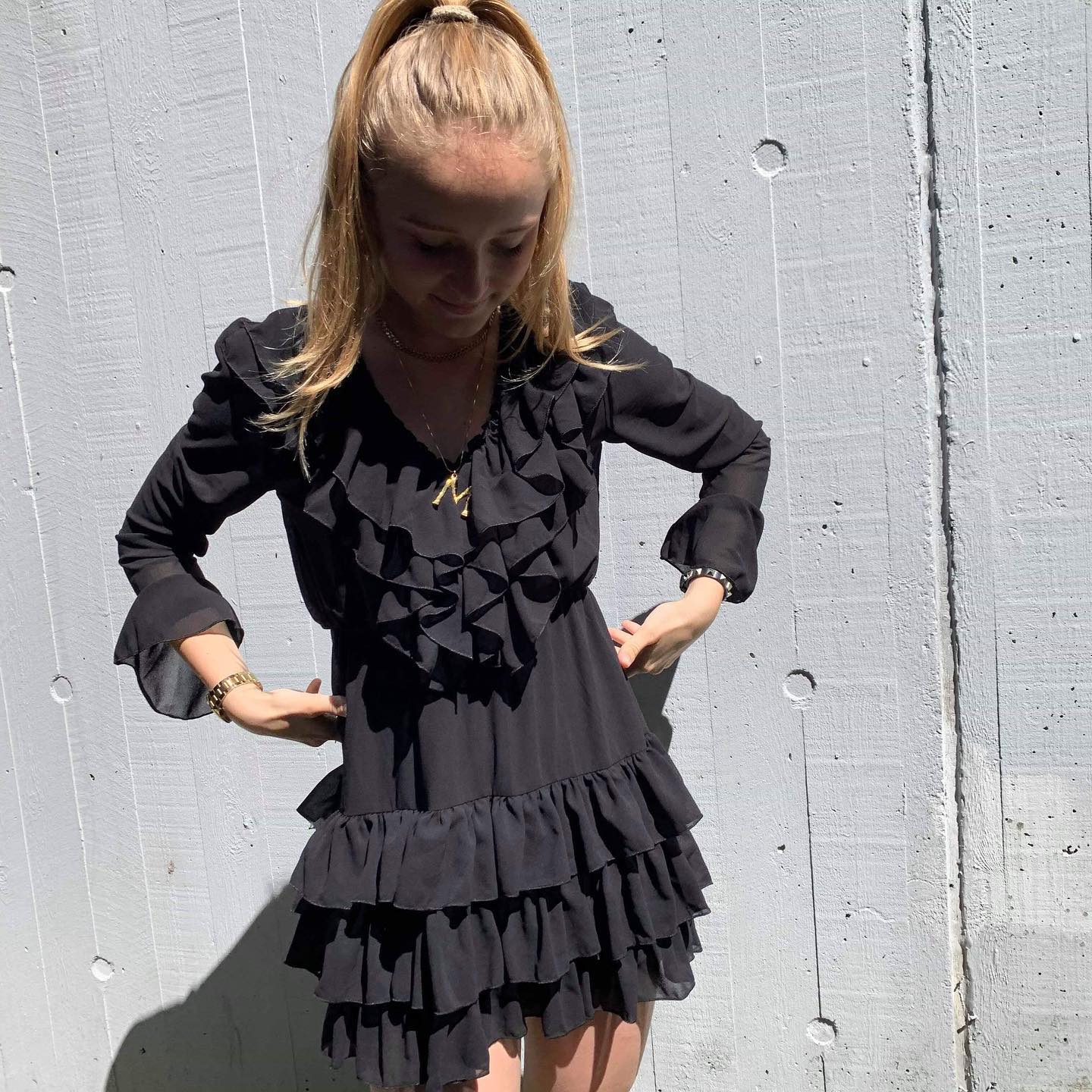Denaya dress with ruffles and open back - Dark grey - 6