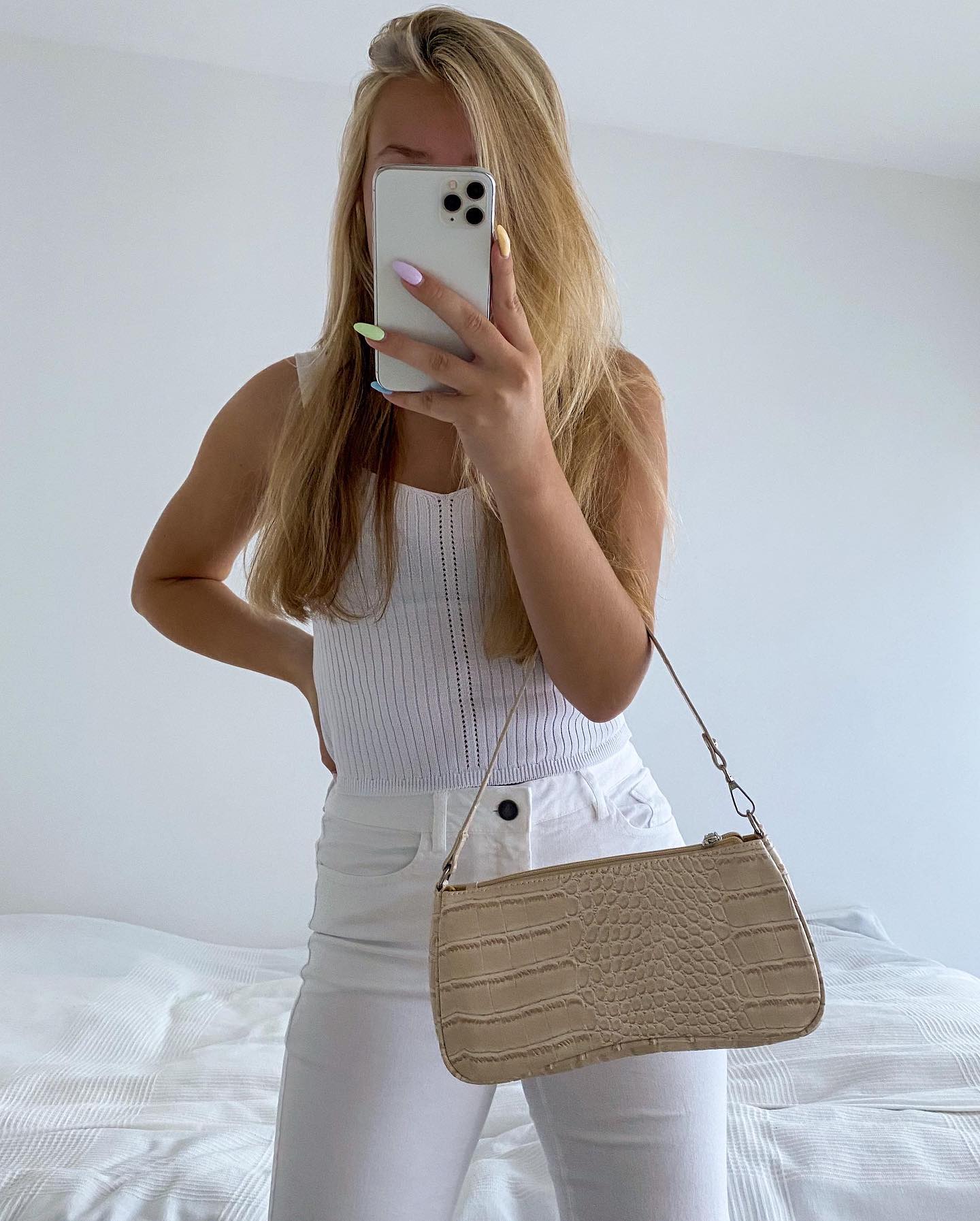 Clarissa - White - 9