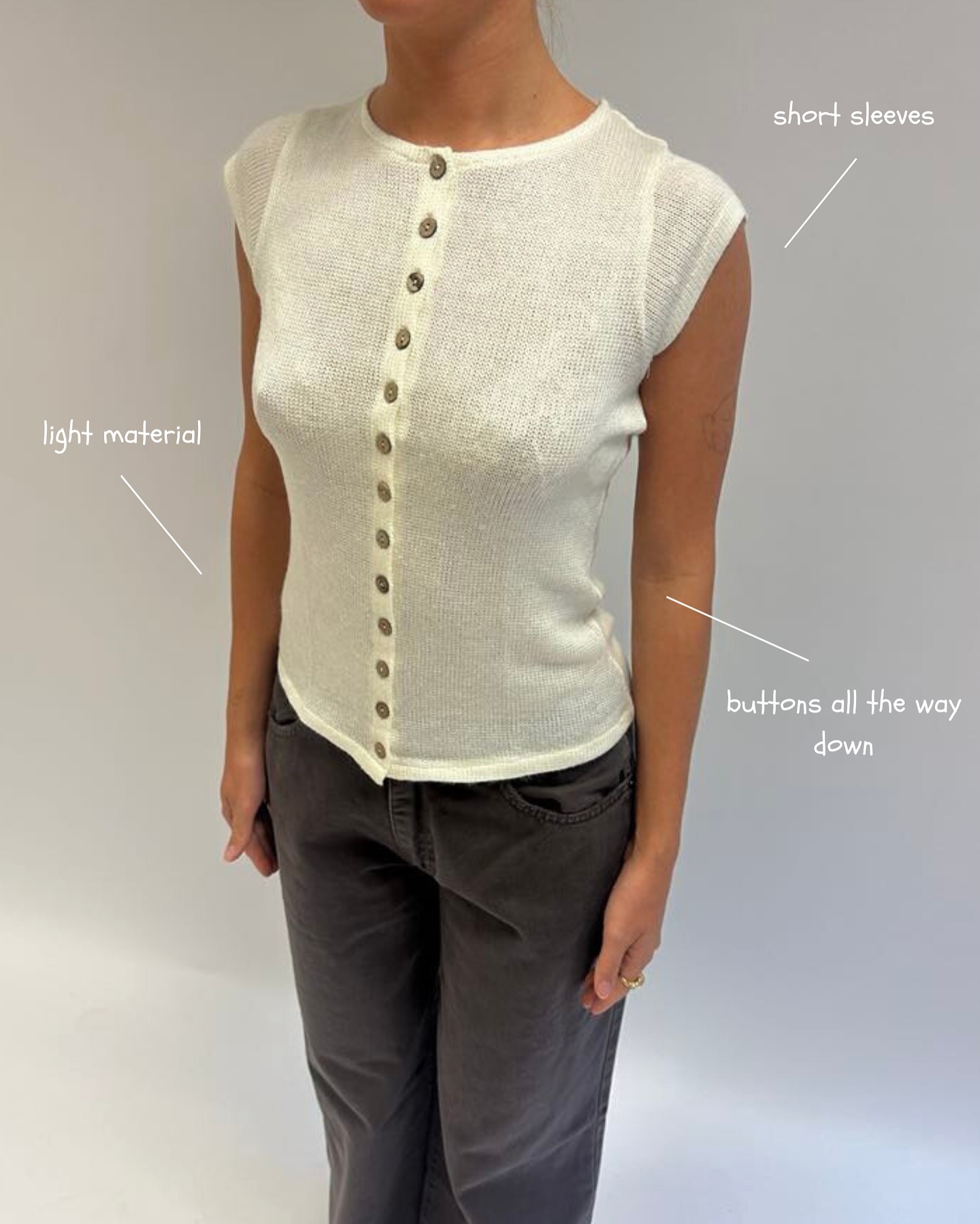 Osccarra top with buttons – Beige - 11