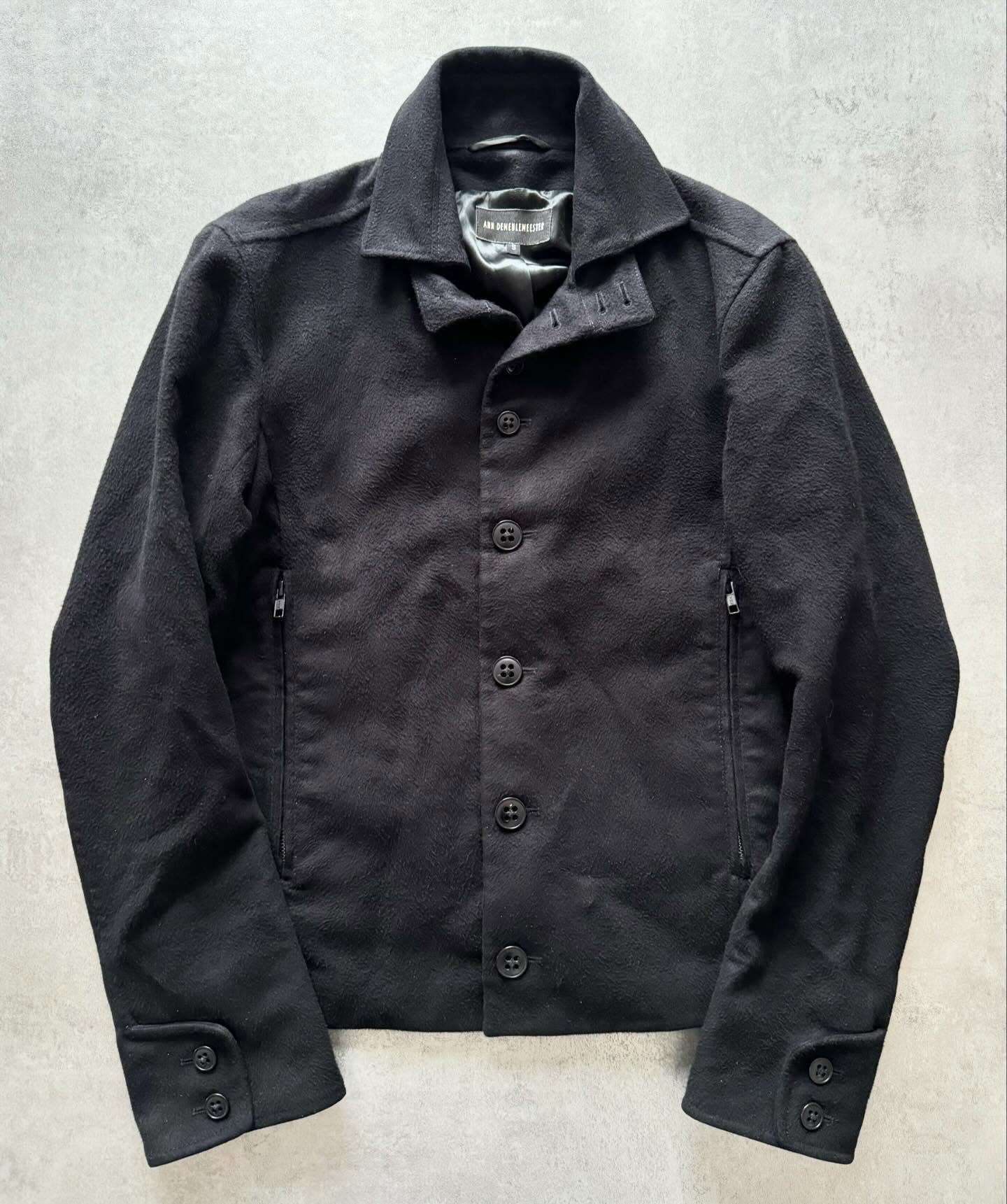 Versace Black Classy Wool Buttoned Jacket - 7