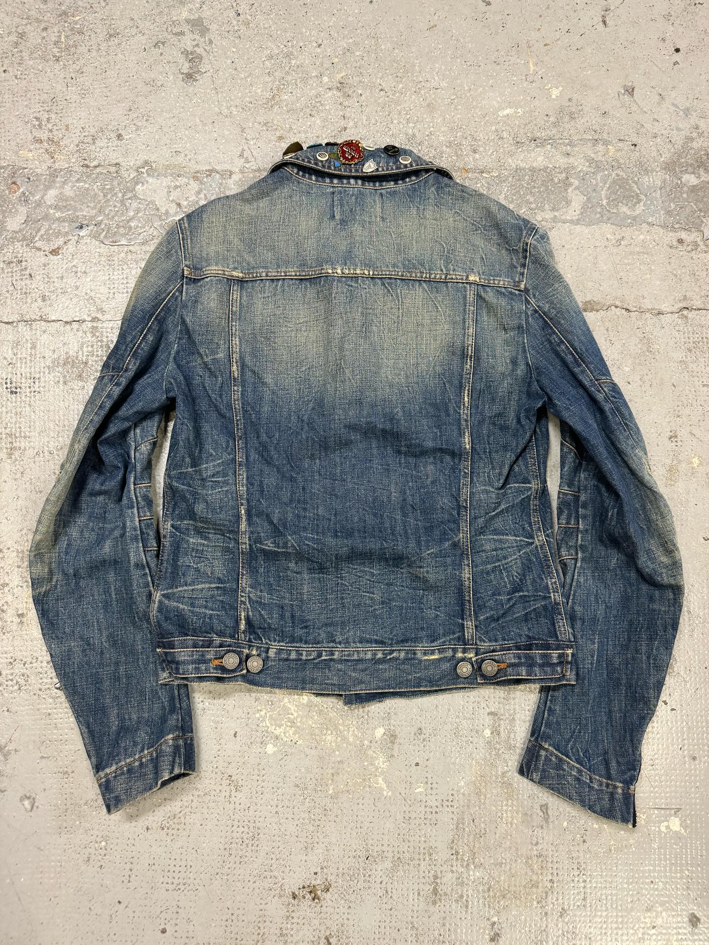 SS2012 Pierre Balmain Winner Pins Faded Denim Jacket - 11