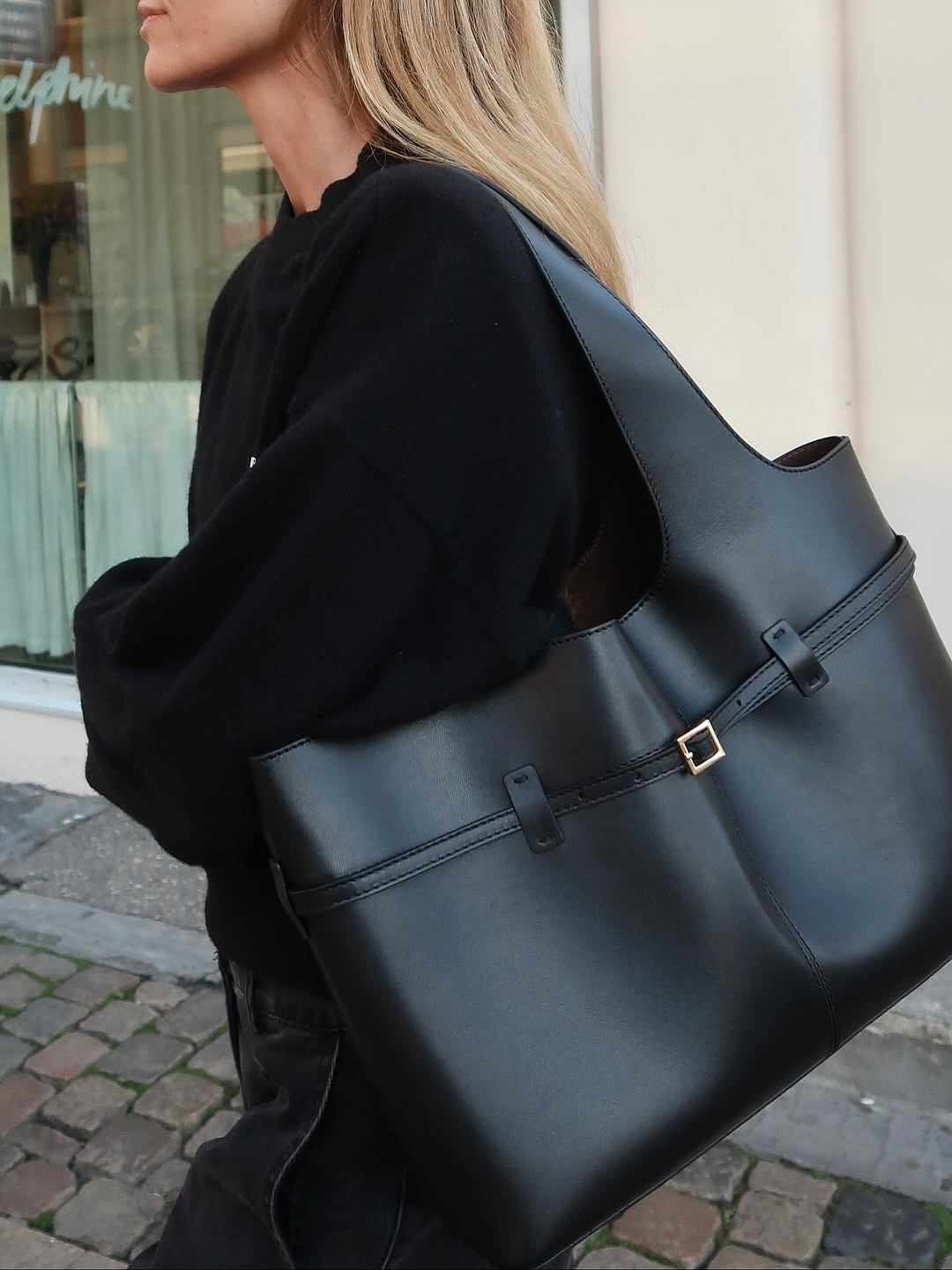 Gala Black - 8