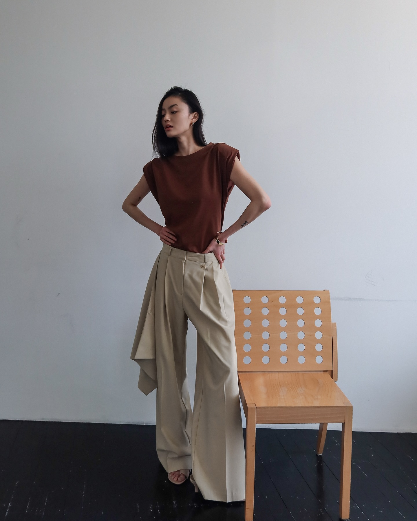 Button Cuff Trousers, Beige - 10