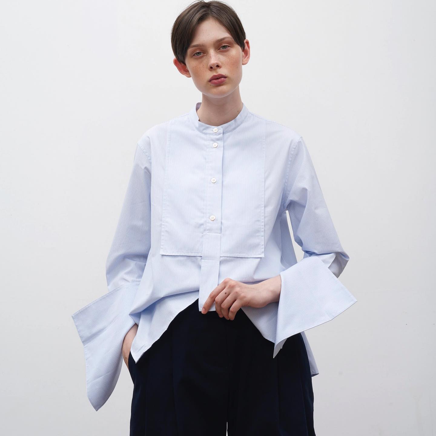 Rouen Shirt in Indigo Stripe - 7