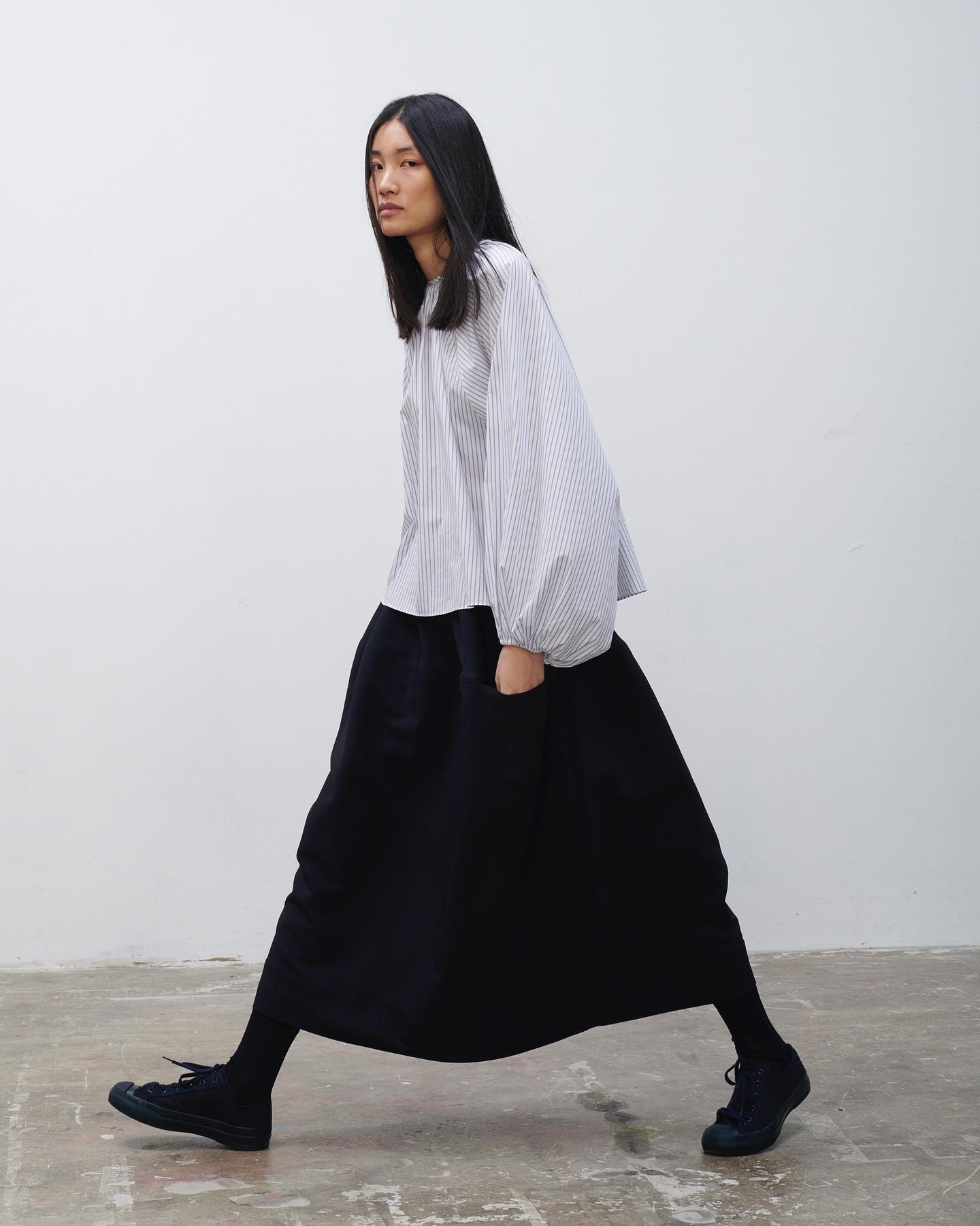Oates Skirt in Darkest Black - 8