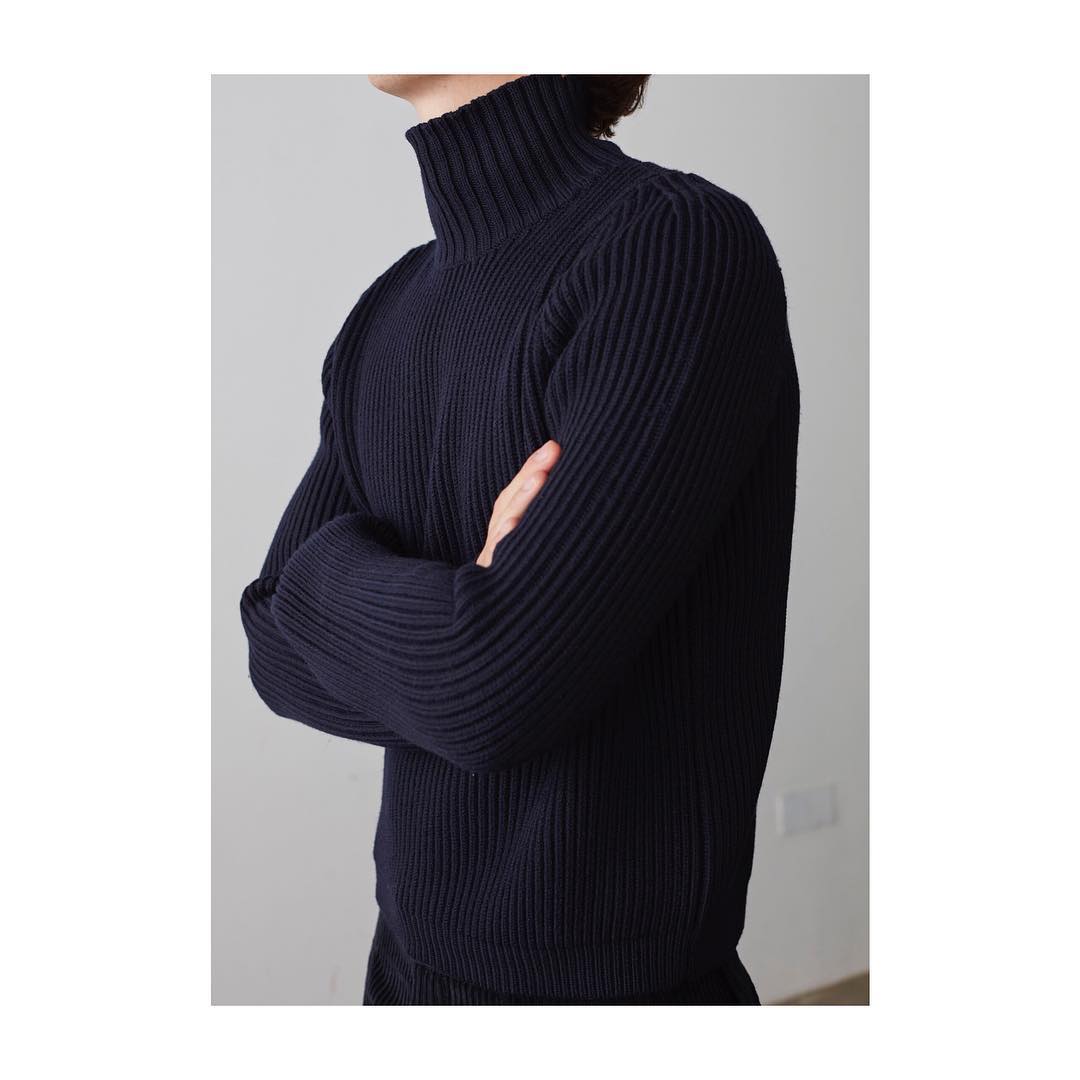 Bristol Knit in Black - 6