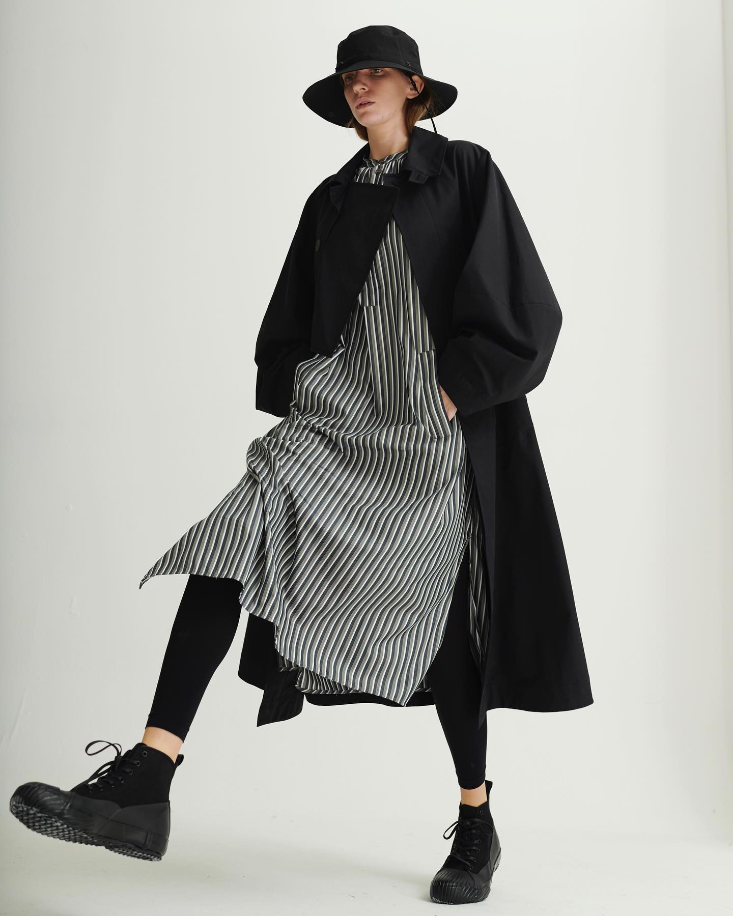 Ridger Leather Coat in Black - 11