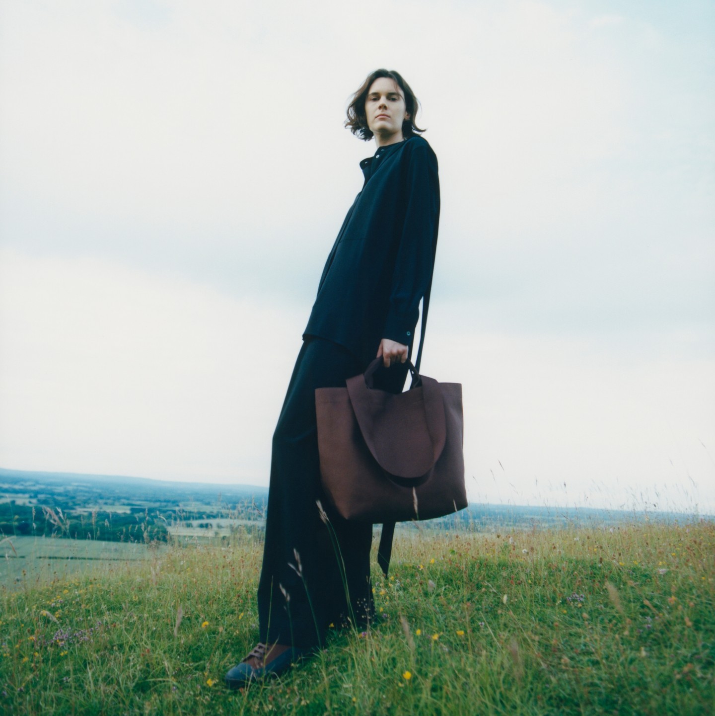 Standard Tote in Darkest Navy - 8