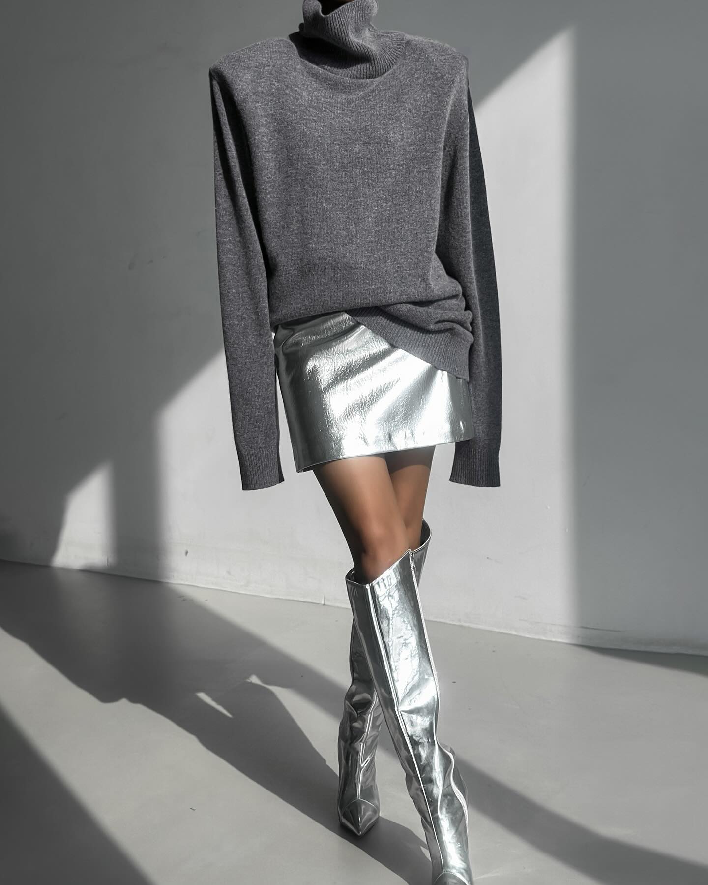 Delancey Neoprene Tee - Dark Grey - 6