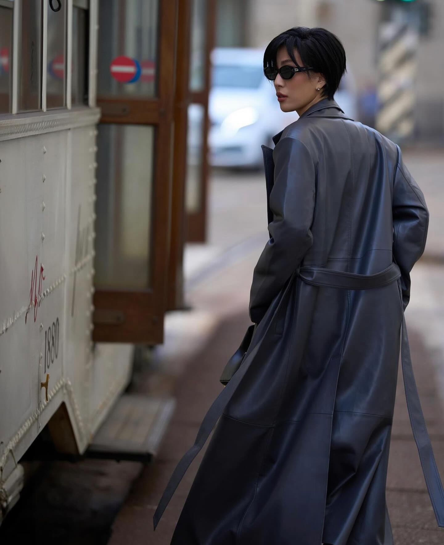 Melva Long Coat - Black - 11