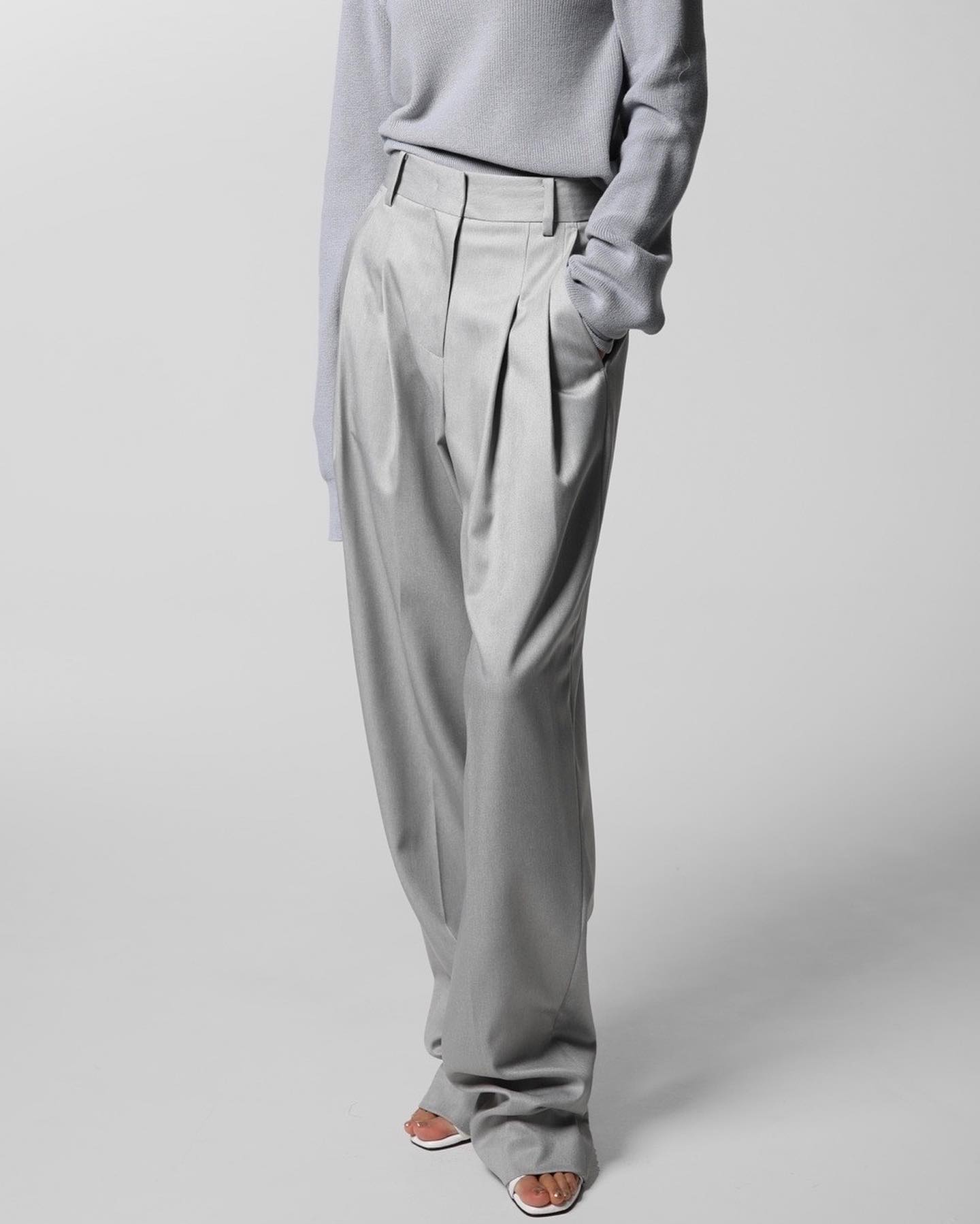 Haflso Pleated Wide Trousers - Beige Melange - 9