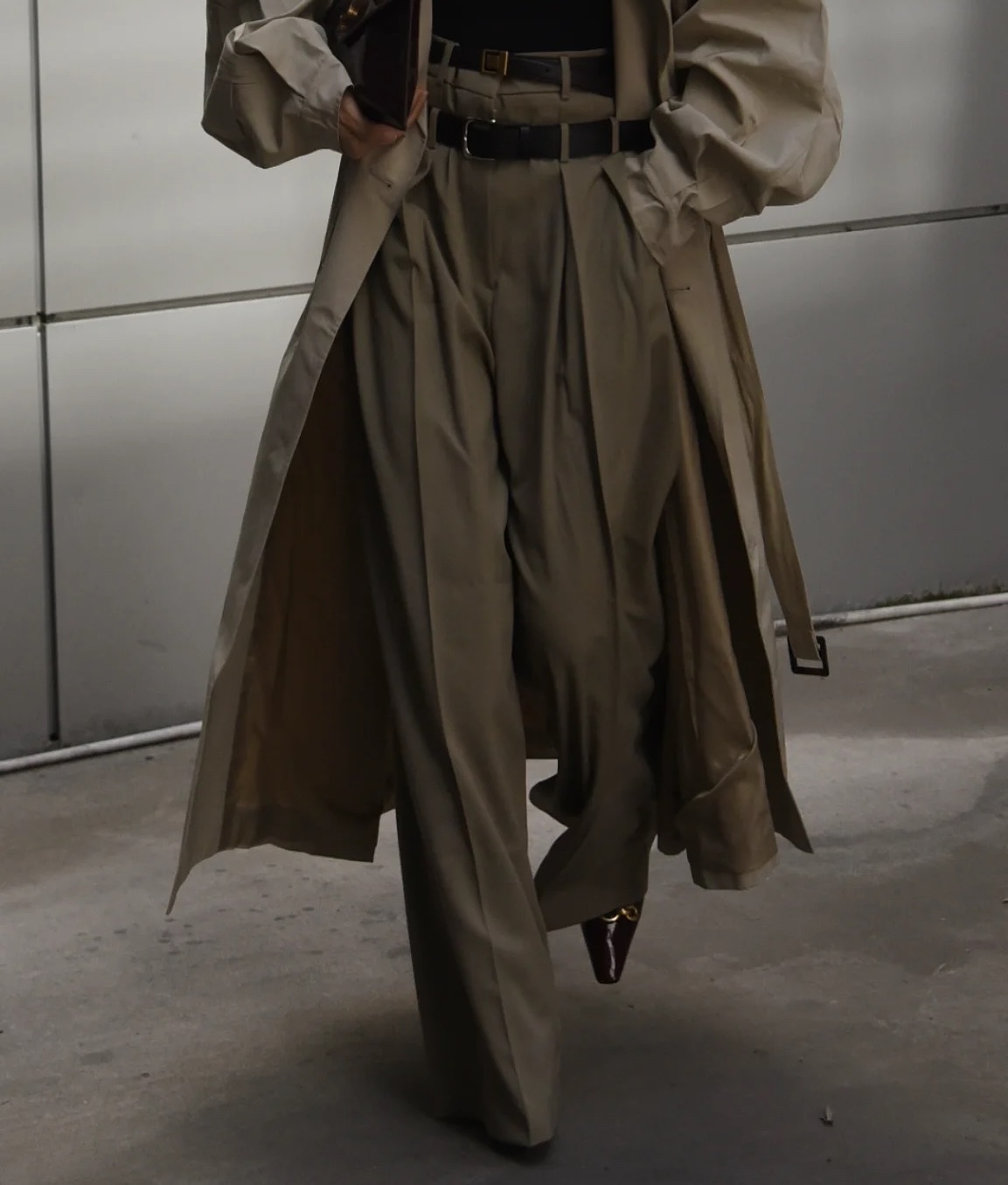 Dina Pleated Trousers - Khaki - 8