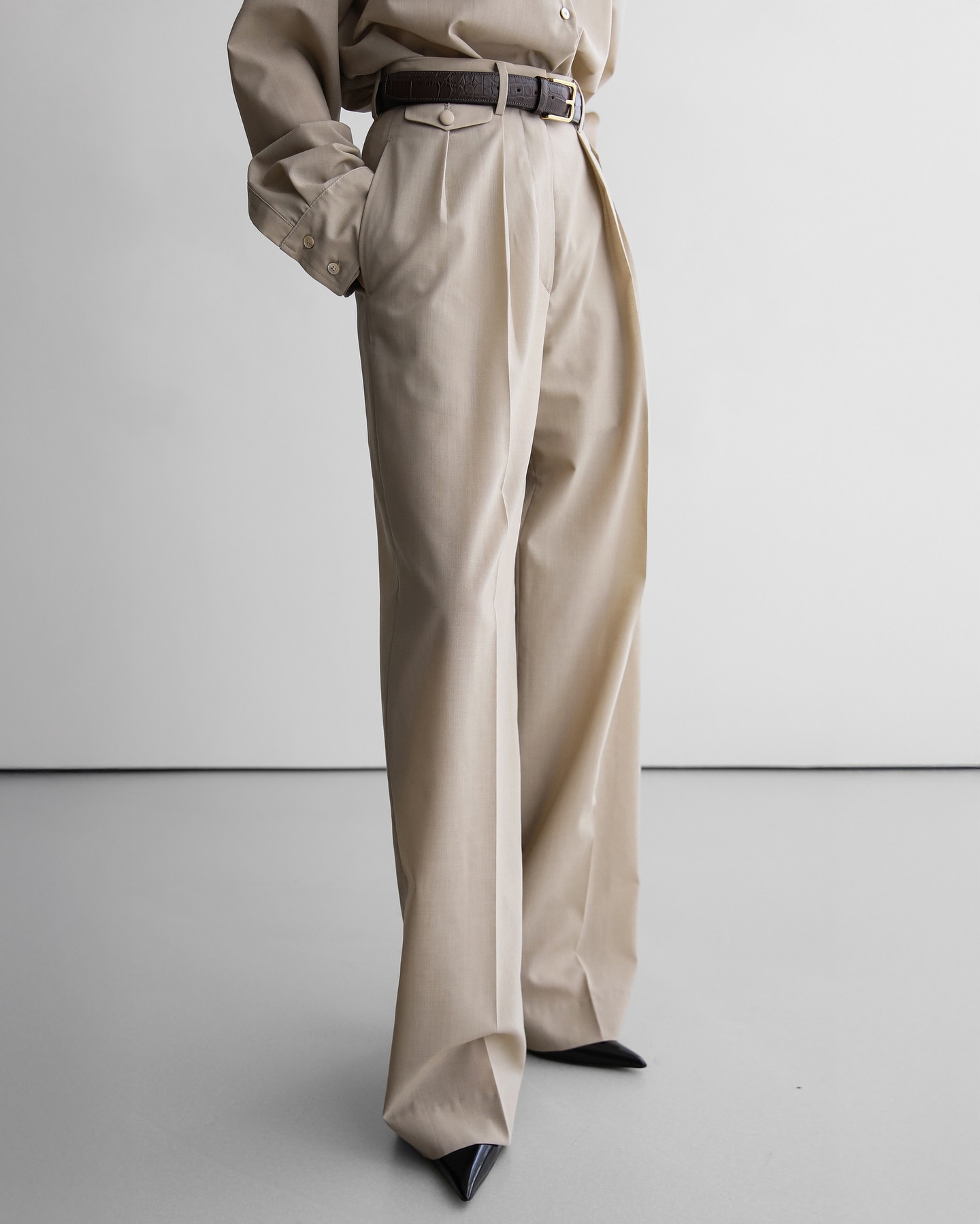 Gelso Pleated Twill Trousers - Beige - 10