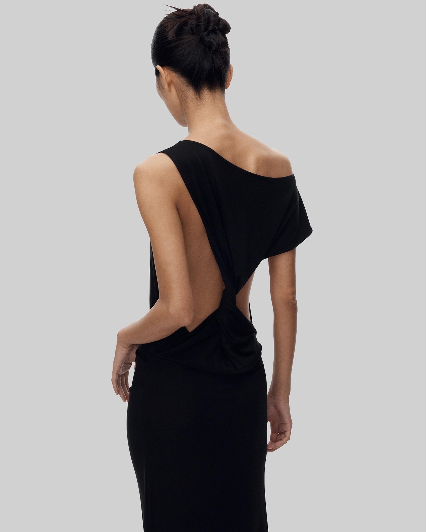Varena Twisted Cut-Out Maxi Dress - Black - 10