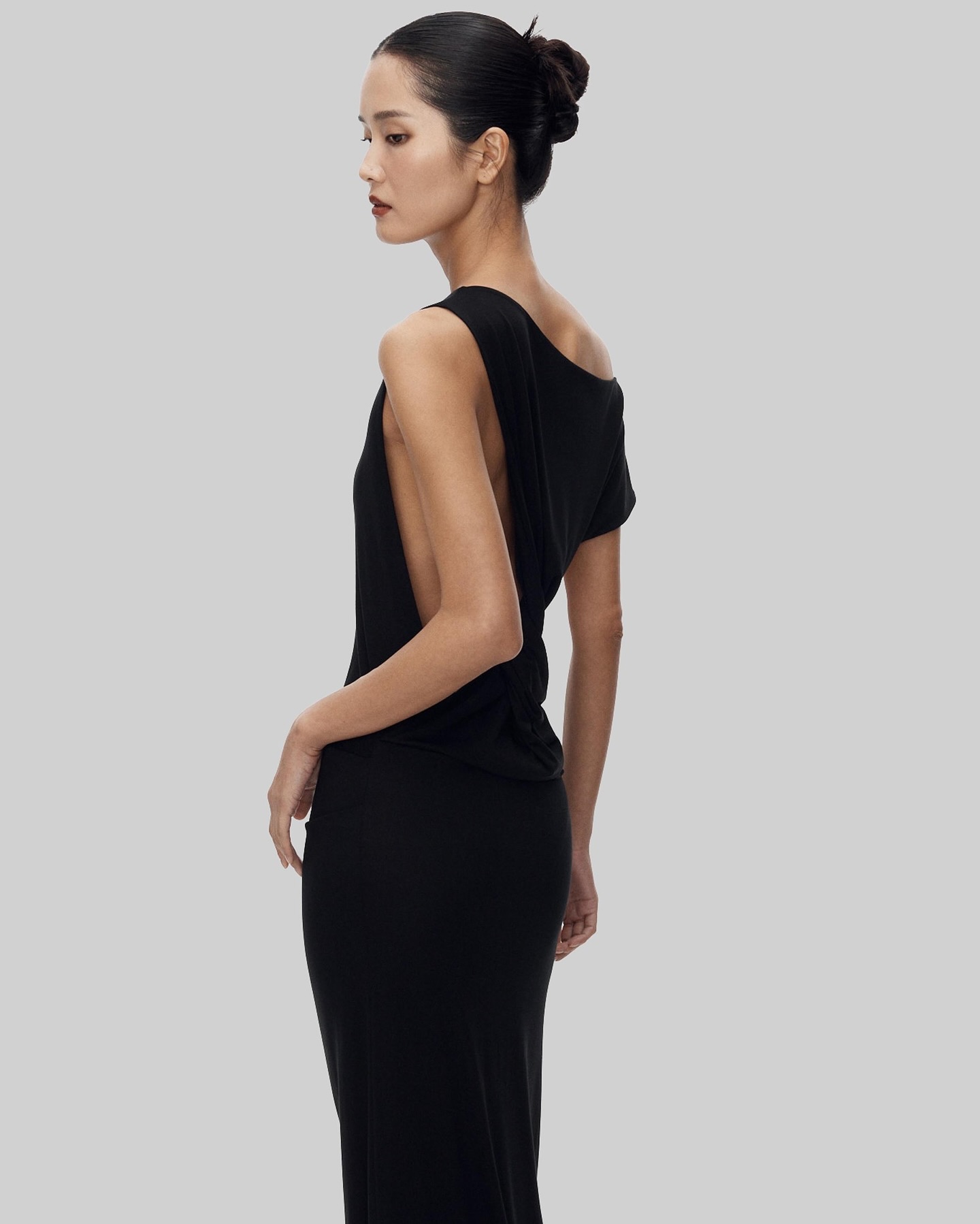 Varena Twisted Cut-Out Maxi Dress - Black - 9