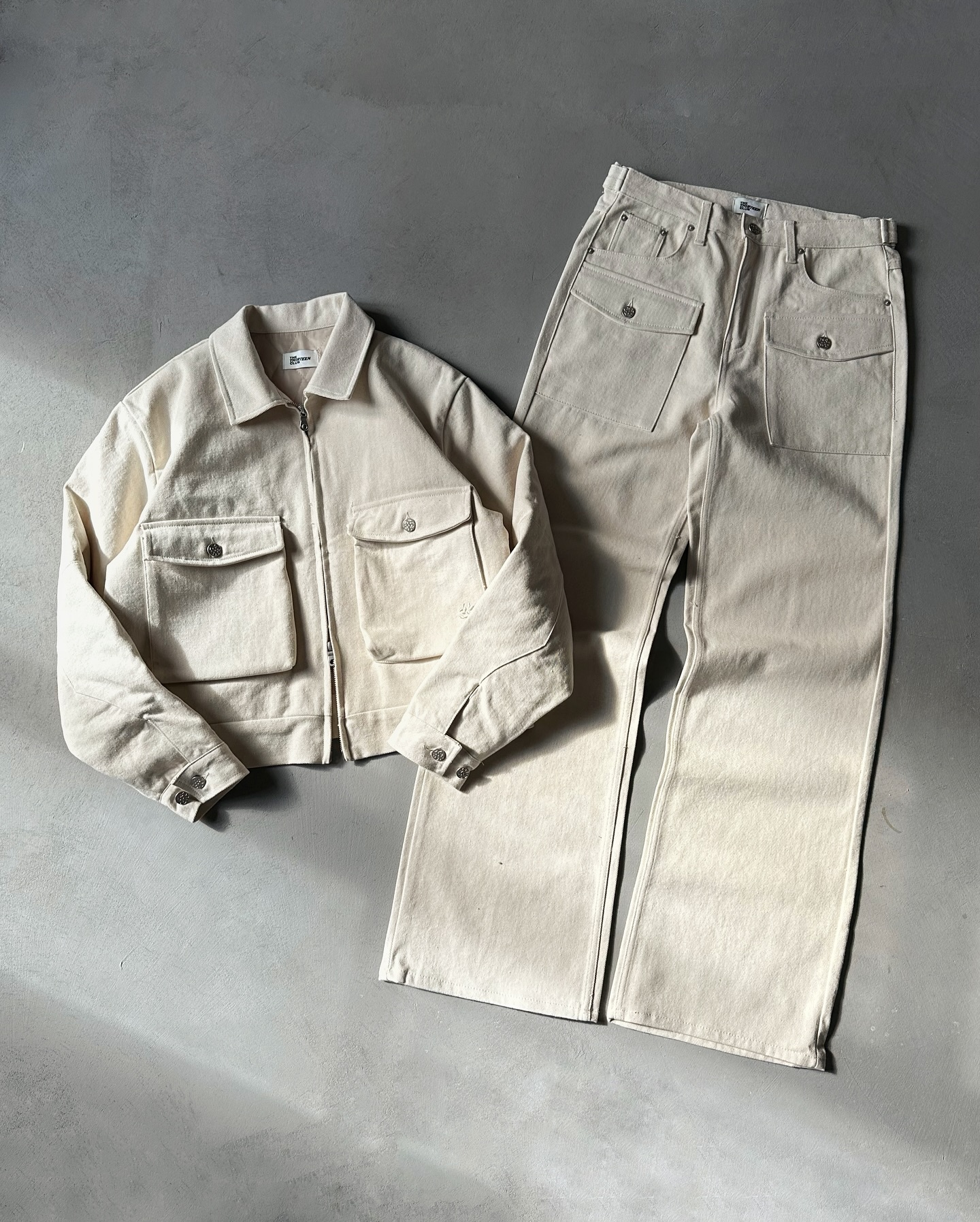 1970s - Distressed Cream Corduroy LEE Flare Pants - 32x35 - 7