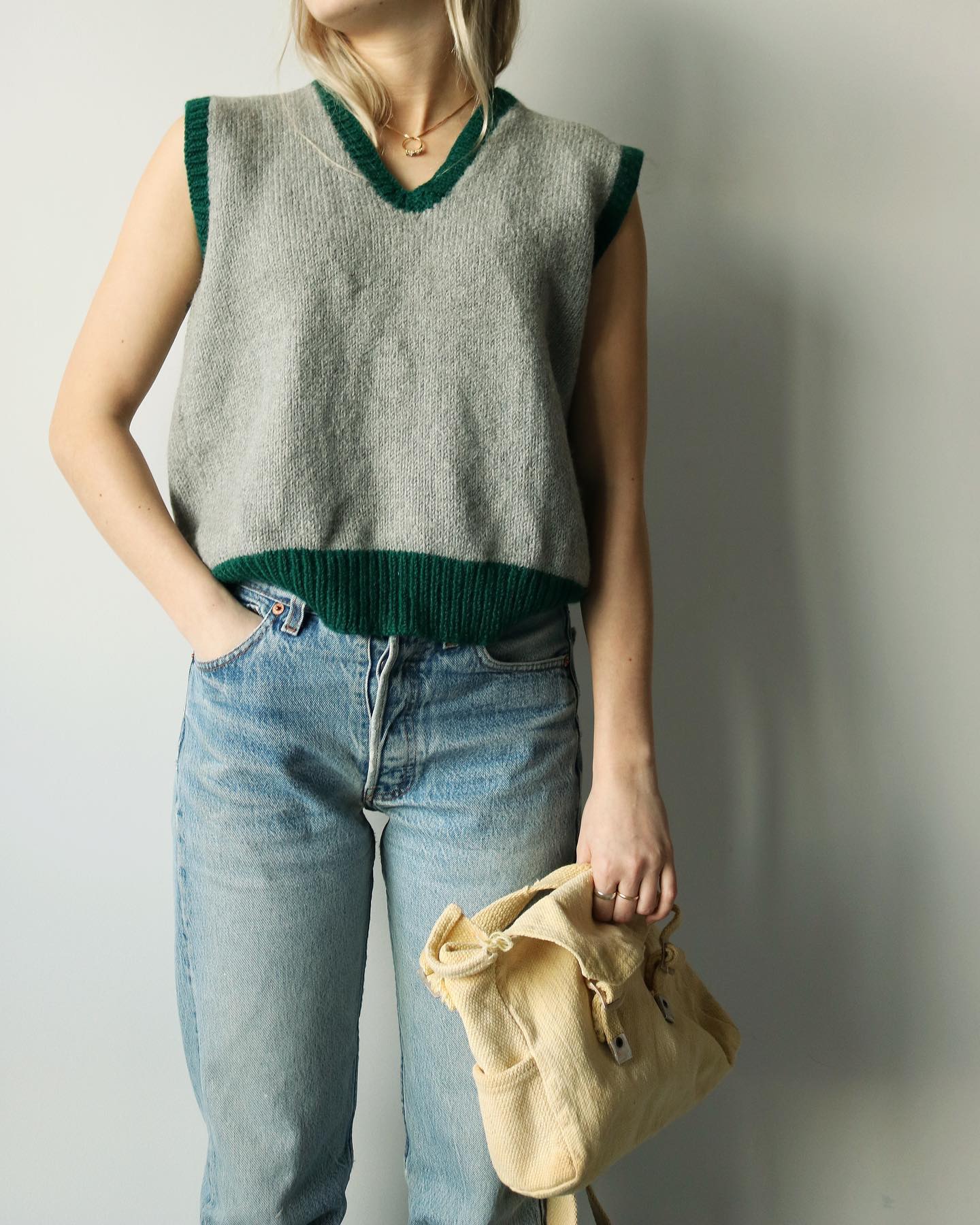 1980s - Distressed Green Sweater Vest - M - 4