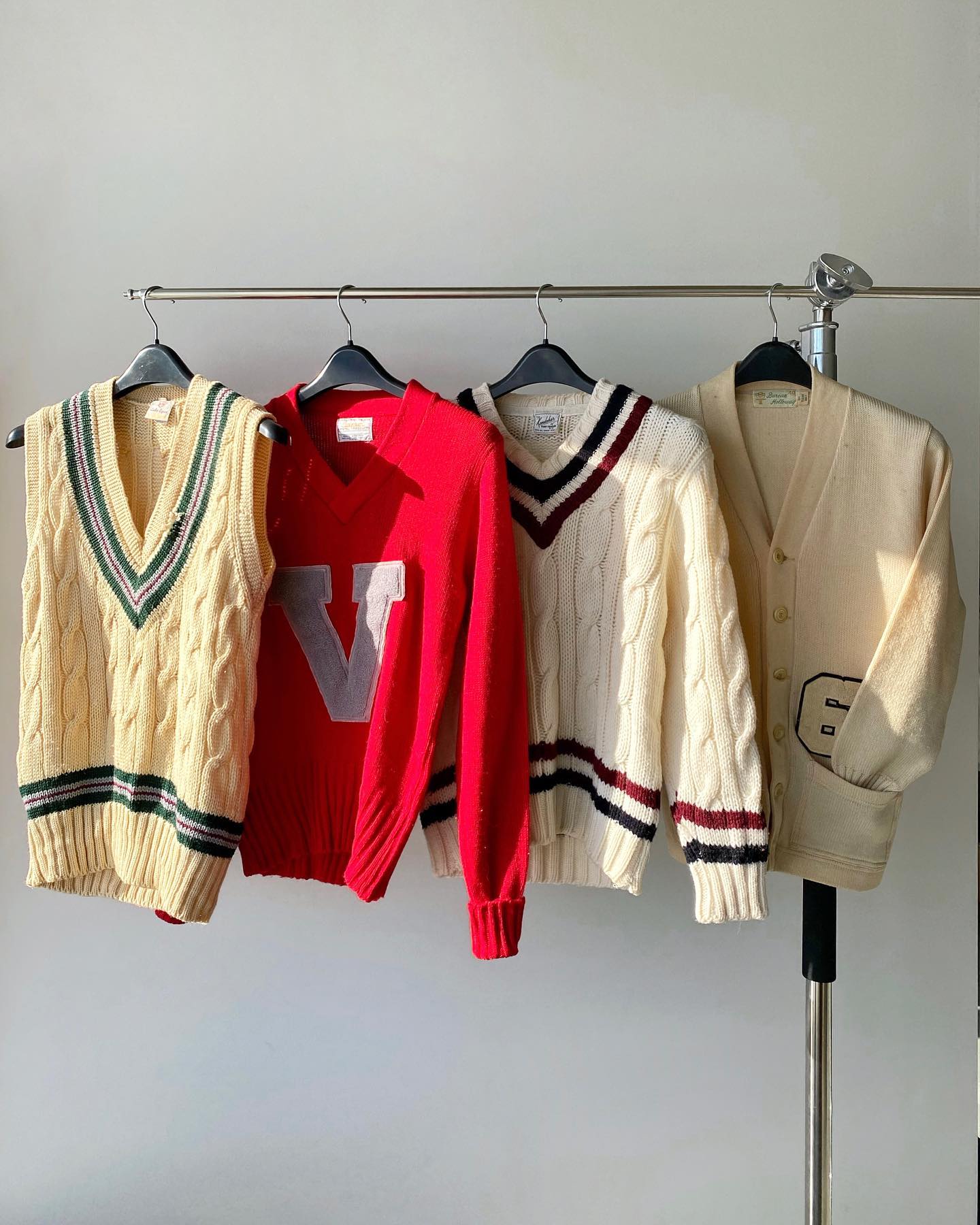 1960s - Distressed Red/Cream Sweater - S - 5