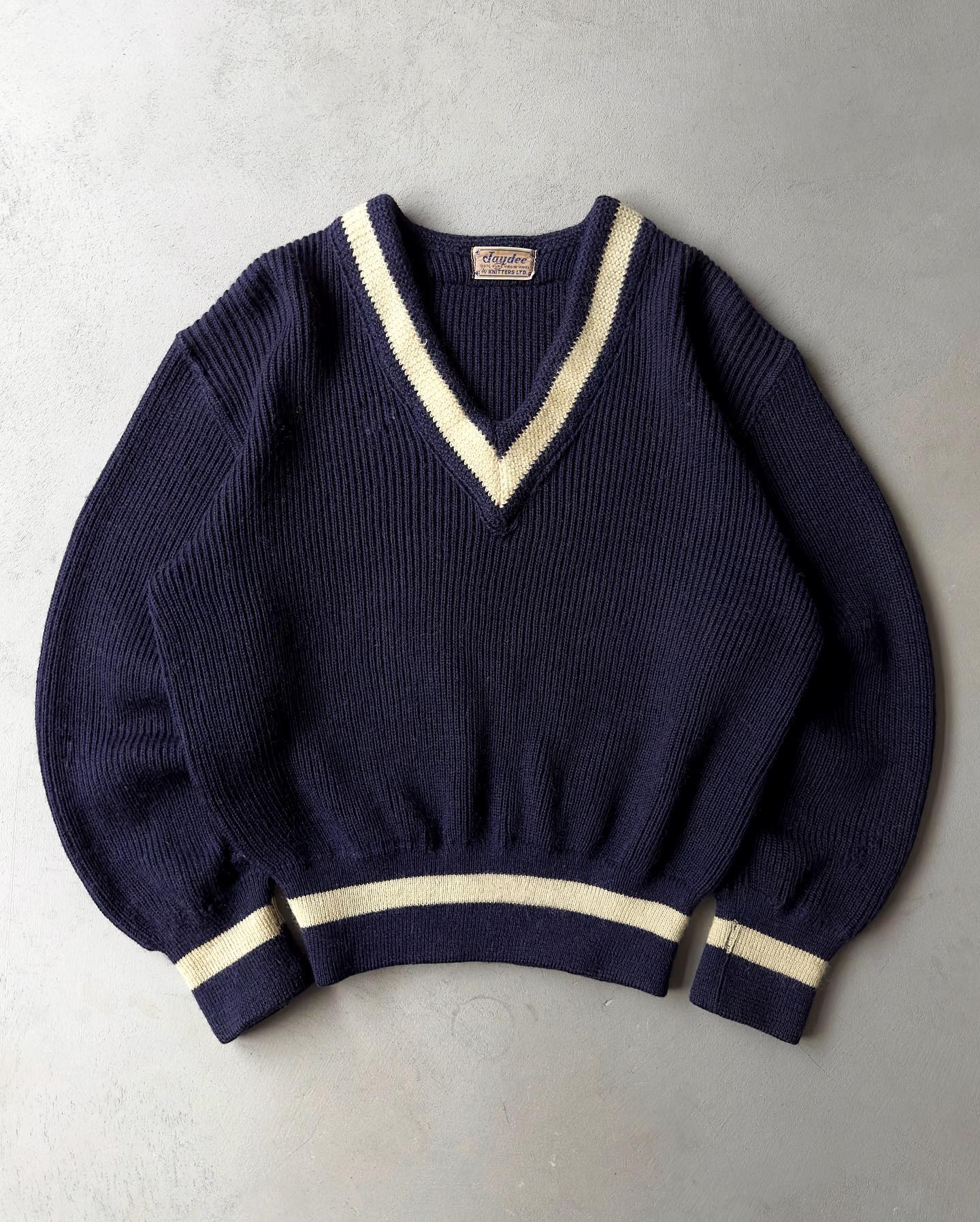 1960s - Distressed Red/Cream Sweater - S - 6