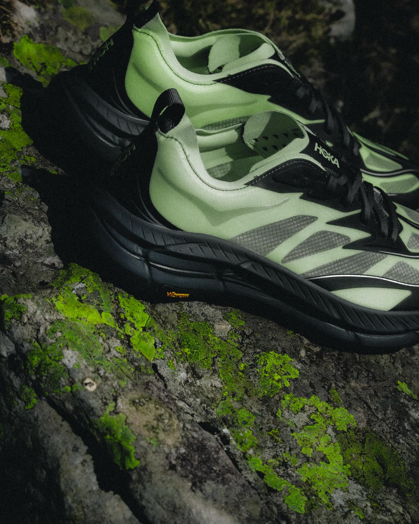 HOKA - Kaha 3 GORE-TEX Low Hiking Boots - Honeydew / Black - 8